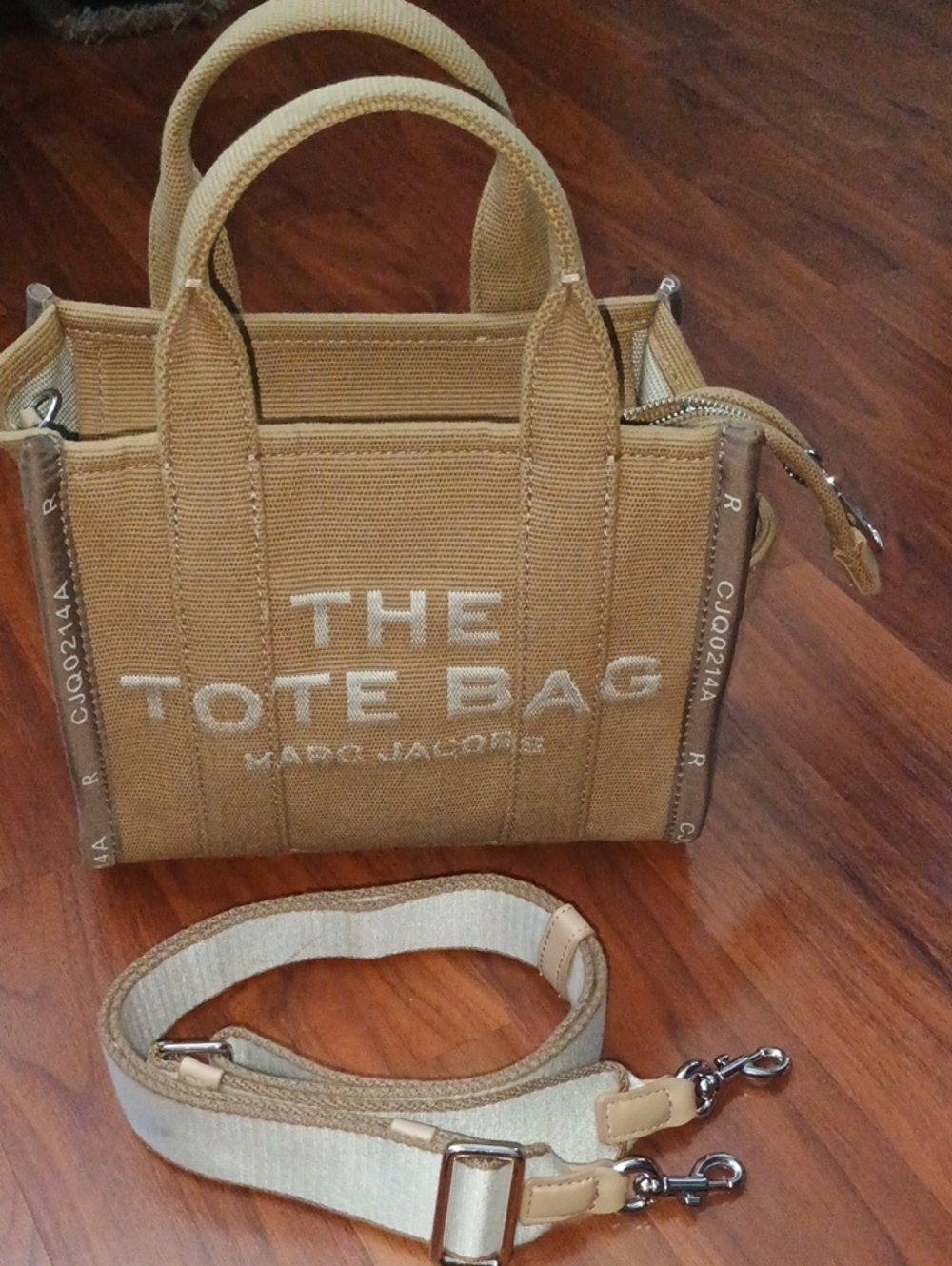 Marc Jacobs The Tote Bag Small Canvas Tote in Tan with Detachable Strap